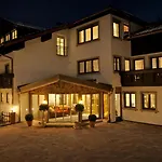 Alpresort Hubertushof 4*
